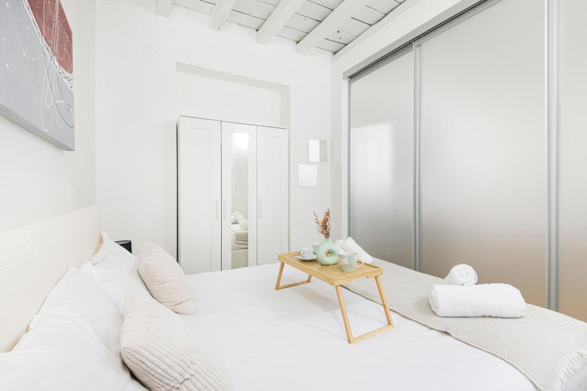 Amazing, New & Fully Furnished Studio In Duomo 밀라노 외부 사진